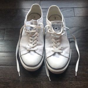 Converse One Star women’s shoes in white